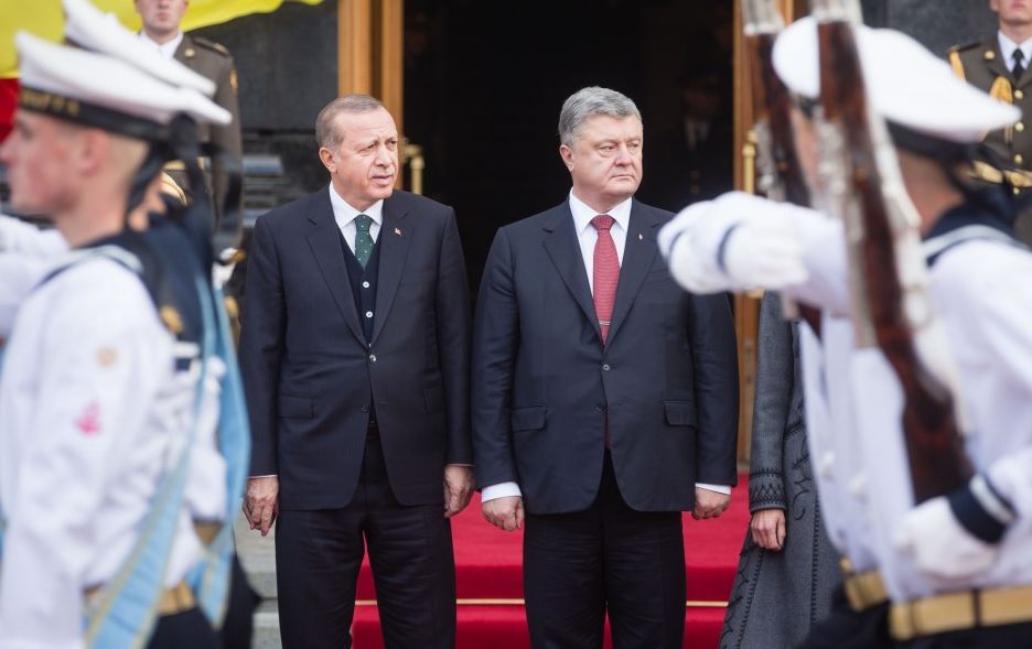 Порошенко: рассчитываем на Турцию в международной группе друзей деоккупации Крыма